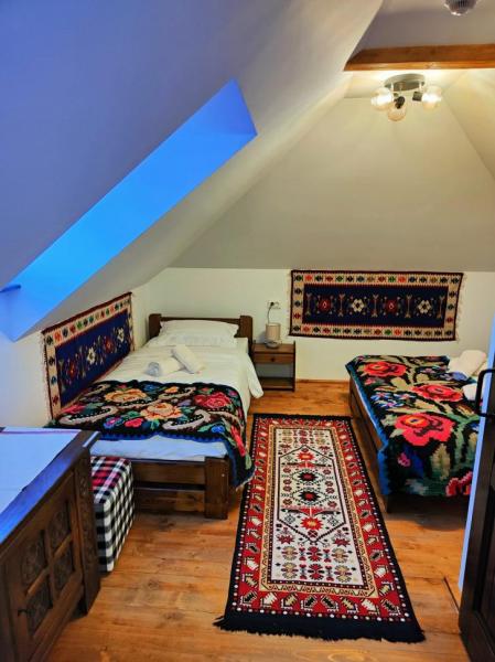 Vacation home CASUTA DIN COTROAPE from Sacel, Maramureș picture 9