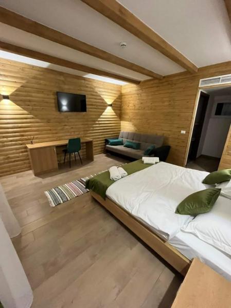 Pension WOODVILLE RESORT from Moisei, Maramureș picture 13