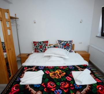 Pension POPASUL COSAU from Feresti, Maramureș picture 6