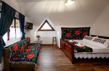 Vacation home CASA DIN SETREF from Sacel, Maramureș picture 18