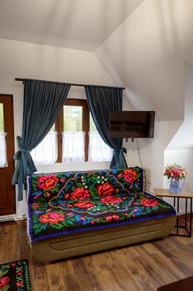 Vacation home CASA DIN SETREF from Sacel, Maramureș picture 19