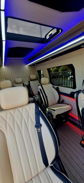 Service INCHIRIERI MICROBUZE AUTOCARE TRANSPORT PERSOANE VIP from Sieu, Maramureș picture 7
