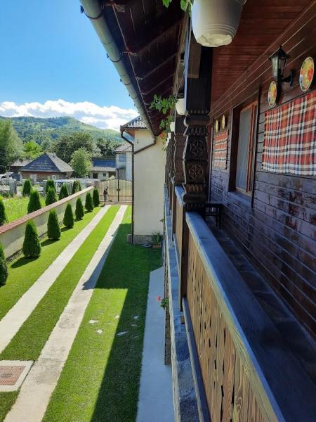 Pension CASA TAND from Rozavlea, Maramureș picture 3