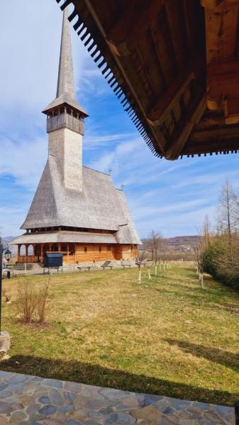 MANASTIREA SFINTII TREI IERARHI IEUD from Ieud, Maramureș picture 24